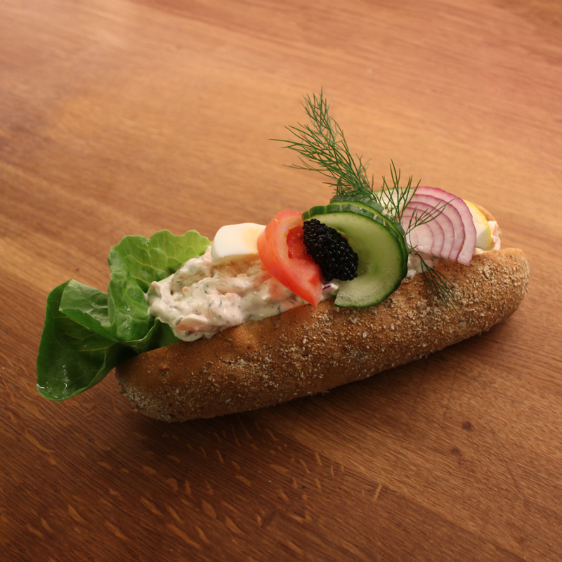 En god Skagen Grov Baguette. Nybakat och tillagat av Linneas konditori och catering i Gamleby. 